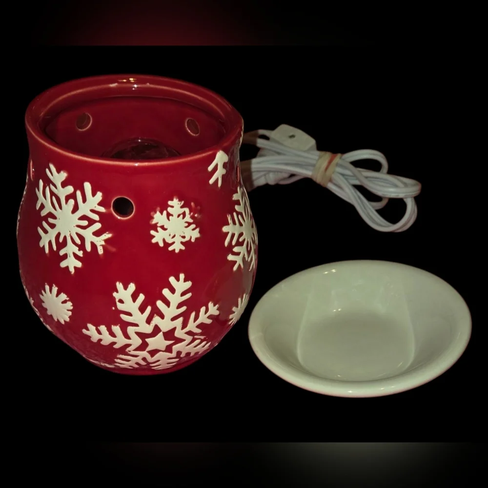 Wax Warmer Red With White Snowflakes & White Melting Dish